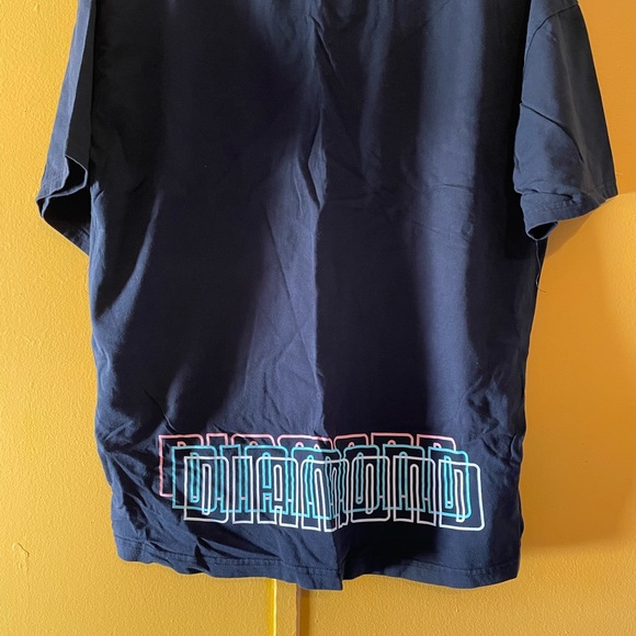 Size Medium - Picture 2 of 2